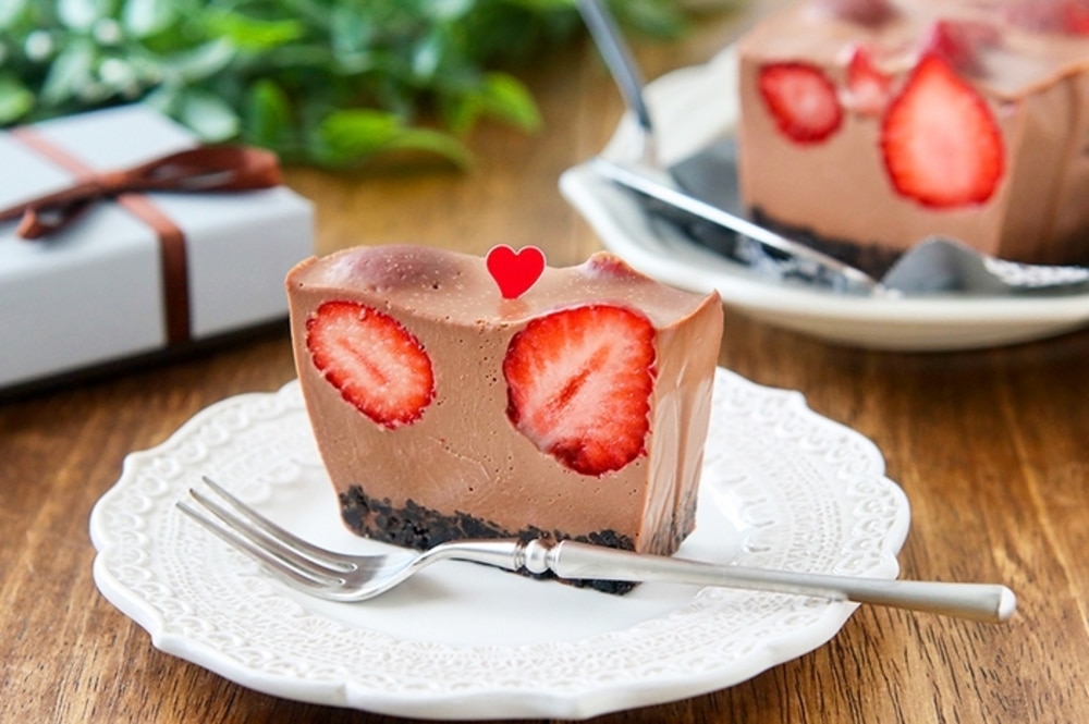 バレンタインに♪ゴロゴロいちごのチョコムース【プロが教える簡単お家ごはん#39】